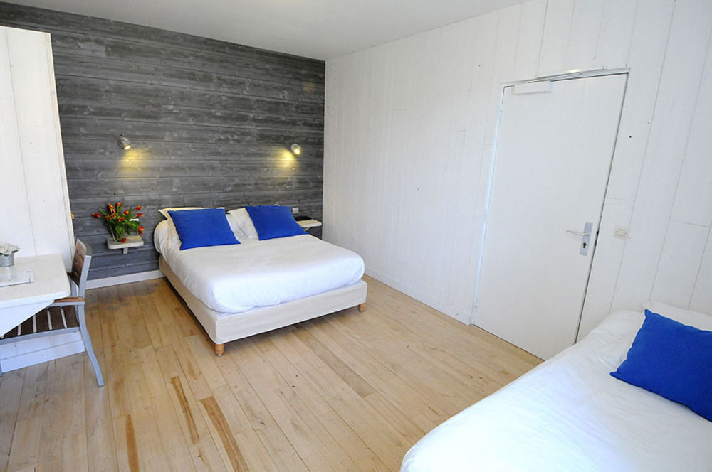 ארס-אן-רה Hotel Le Clocher מראה חיצוני תמונה